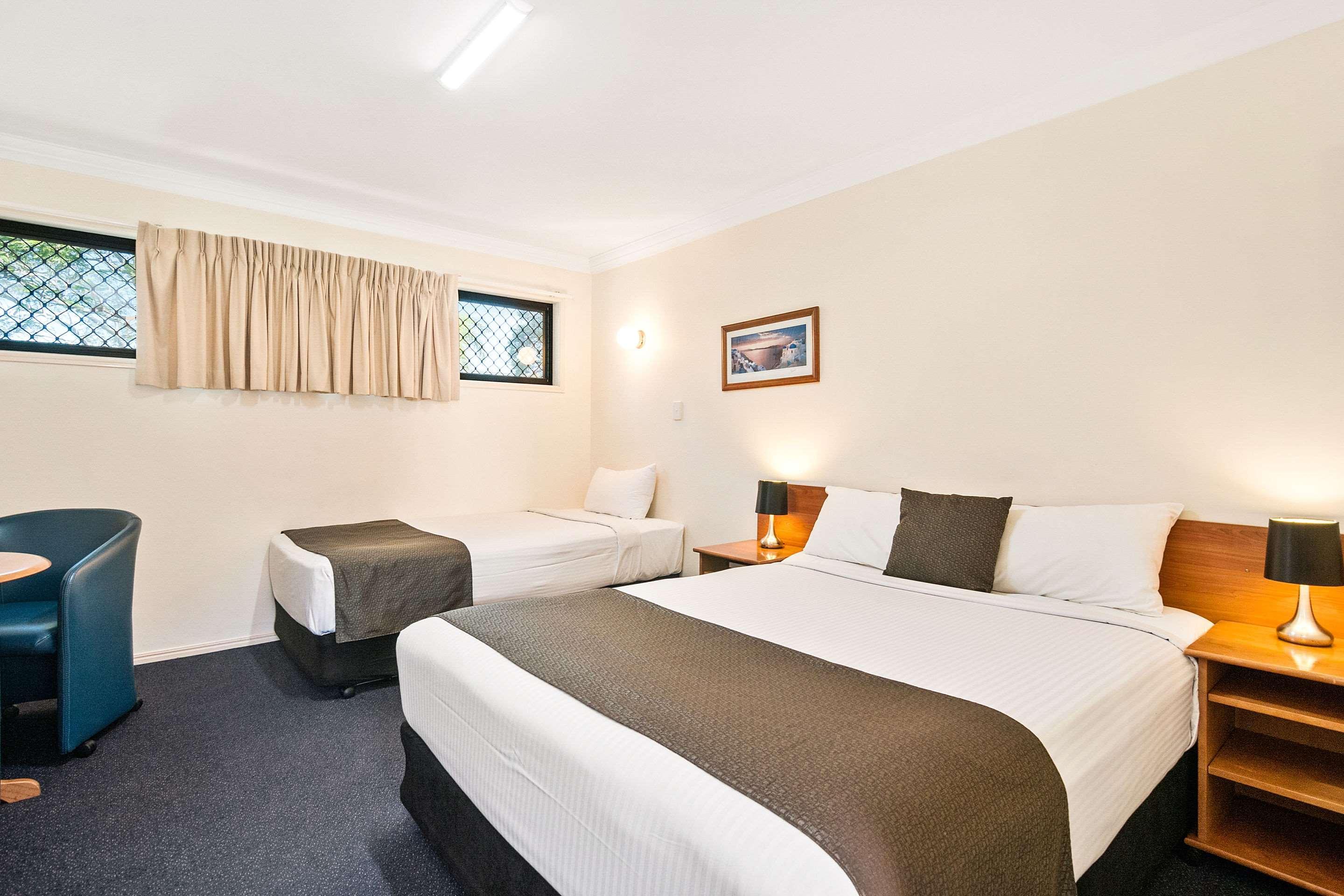 Econo Lodge Waterford Loganlea Buitenkant foto