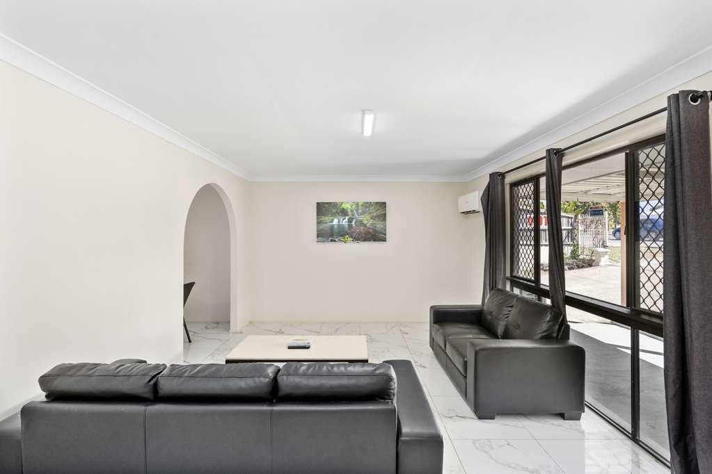Econo Lodge Waterford Loganlea Buitenkant foto