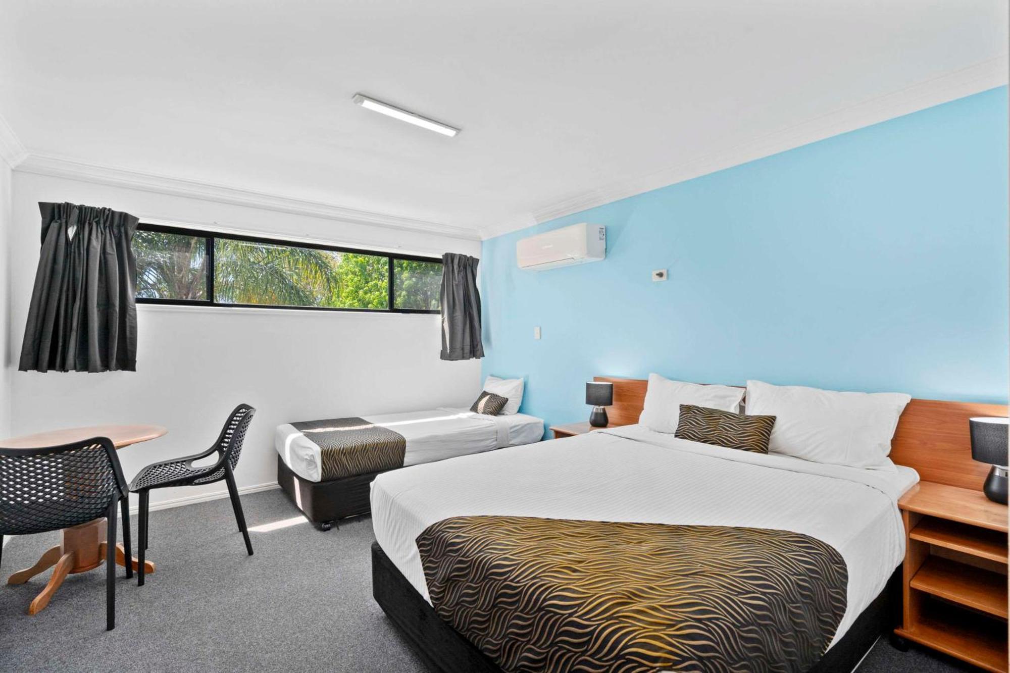 Econo Lodge Waterford Loganlea Buitenkant foto