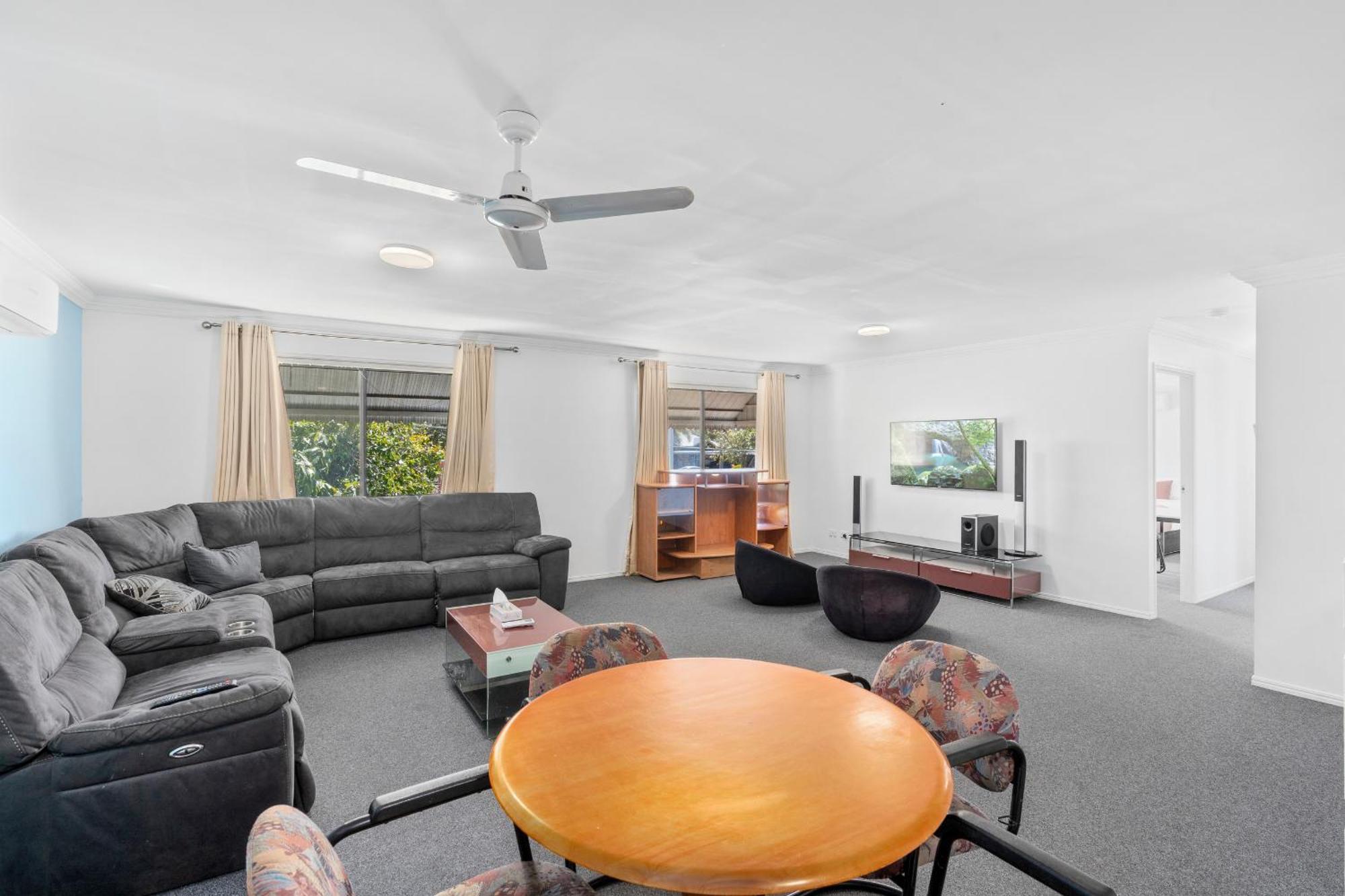 Econo Lodge Waterford Loganlea Buitenkant foto