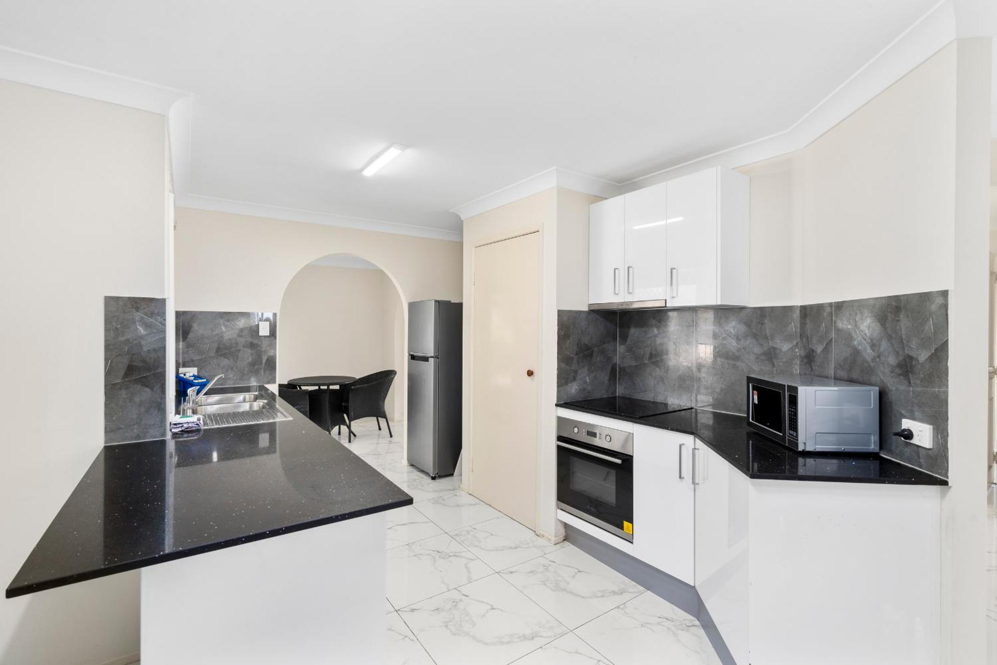 Econo Lodge Waterford Loganlea Buitenkant foto